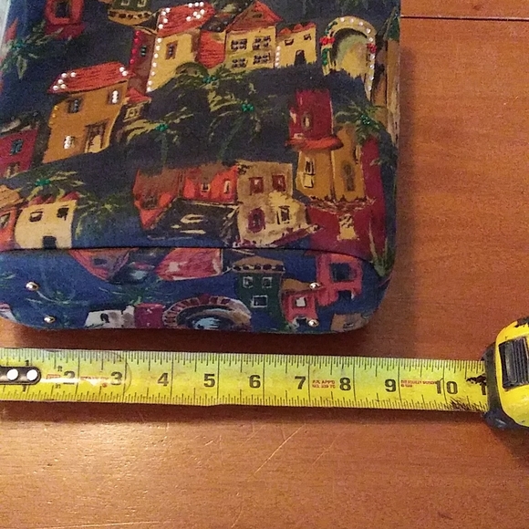 Tidy Cityscape Bamboo Handbag - Picture 11 of 11